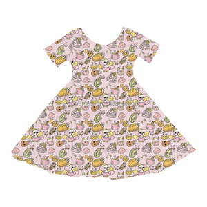 ชุดเดรสลายไม้ไผ่บูติกสำหรับเด็กผู้หญิงชุดปาร์ตี้แขนสั้นพิมพ์ลายฮาโลวีนมีโลโก้ออกแบบได้ตามต้องการ - Product Image 2