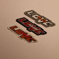 Patchs de vêtements personnalisés haut de gamme faits à la main avec logo 3D à coudre, en PVC souple et caoutchouc de silicone, formes cœur/fleur/étoile pour chapeaux et sacs