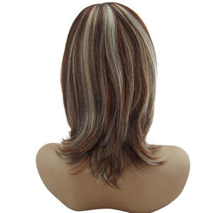 Personnalisable Ombre Brun et Blanc Bob Perruque <span class=keywords><strong>Court</strong></span> Raide <span class=keywords><strong>Cheveux</strong></span> Synthétiques Résistant À La Chaleur pour les Femmes En Gros - Product Image 4