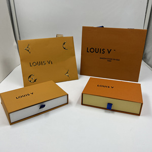 Caja de Regalo de Embalaje de Bronceado de Alta Gama para Pulseras, Collares, Anillos y Colgantes de la Marca <span class=keywords><strong>Louis</strong></span>, Venta Directa de Fábrica de Joyería - Product Image 5