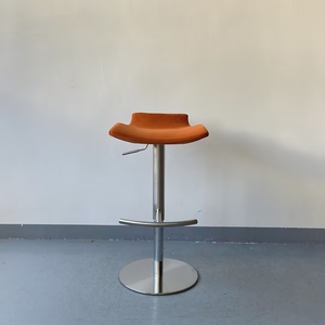 <span class=keywords><strong>Bar</strong></span> lumineux <span class=keywords><strong>scandinave</strong></span> moderne et simple en acier inoxydable <span class=keywords><strong>pivotant</strong></span> <span class=keywords><strong>de</strong></span> luxe pour la maison ou l'hôtel tabouret <span class=keywords><strong>de</strong></span> <span class=keywords><strong>bar</strong></span> <span class=keywords><strong>chaise</strong></span> - Product Image 5