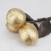 Sculpture en métal Citron en gros, Bronze foncé et Or, Faite à la main, Décoration de luxe moderne pour la maison et l'hôtel, Ornement d'art de table