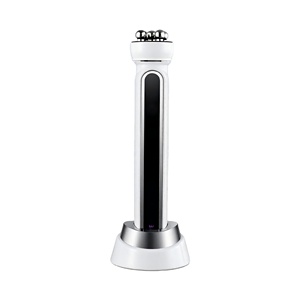 Dispositivo de Masaje Facial Personal con Rodillo 360 y Energía Térmica para Lifting Facial, Reafirmación de la Piel y Reducción de Arrugas - Product Image 2