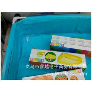 Piscina inflable cuadrada Intex de 120x120x30cm para niños, para jugar y nadar al aire libre - Product Image 4