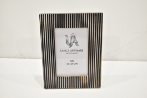 กรอบรูปเรซิ่น MDF ลายทางสีดำสุดหรู ทันสมัย สำหรับตกแต่งโต๊ะทำงานที่บ้านหรือสำนักงาน มีจำหน่ายแล้ว - Product Image 6