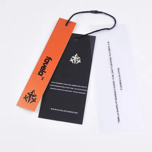 Étiquettes volantes en carton recyclé personnalisées avec logo imprimé pour vêtements - Product Image 6
