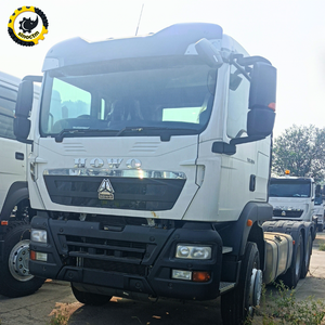 Camion tracteur Sinotruk HOWO TX 6x4 371/430HP avec cabine confortable <span class=keywords><strong>pour</strong></span> les opérations logistiques - Product Image 3