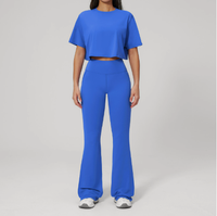Ensemble de sport sans couture 2 pièces pour femme : haut court à col rond et pantalon de yoga évasé taille haute effet push-up, tenue de gym