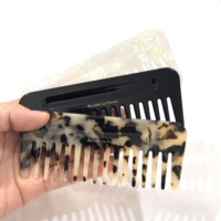 Peignes plats en acétate minimalistes et tendance CHUJIAN, peigne à cheveux haut de gamme effet écaille de tortue, brosse démêlante quotidienne de luxe avec logo en feuille d'or