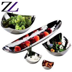 Set di Stoviglie, Ciotole Quadrate in Acciaio Inox Martellato Argento per Buffet, Servizio Dessert e Frutta all'Aperto - Product Image 4