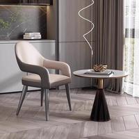 Chaise de salle à manger de luxe simple style italien en cuir moderne léger pour la maison nordique hôtel restaurant loisirs confortable