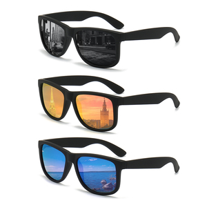 Gafas <span class=keywords><strong>de</strong></span> <span class=keywords><strong>Sol</strong></span> Polarizadas TAC <span class=keywords><strong>de</strong></span> Diseño Nuevo Estilo 2025 para Hombre, Color Negro Oscuro, Deportivas, Elegantes, con <span class=keywords><strong>Lentes</strong></span> <span class=keywords><strong>de</strong></span> Espejo y Montura - Product Image 1