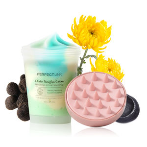 مقشر فروة الرأس العشبي المرطب بعلامة تجارية خاصة مع مدلك للرأس، للتحكم في الزيوت ومكافحة القشرة، تركيبة 2 في 1 للتنظيف العميق - Product Image 1