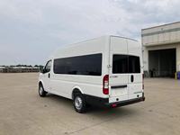 Minibús Dongfeng Yufeng de Techo Alto, 15-18 Asientos, Motor Diésel M-9T / Euro 6, Minibús de Pasajeros Automático de 15 Asientos