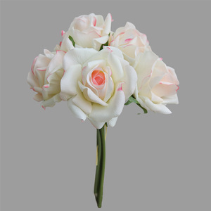Rose artificielle à 5 tiges avec effet hydratant au toucher, idéale pour bouquet de mariage et décoration intérieure - Product Image 6