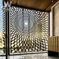 Paravent de séparation de pièce moderne en acier inoxydable PVD OEM pour sol et plafond, idéal pour bureau, salle de conférence, hall d'hôtel