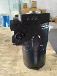 Moteur de balayeuse de rue XCEL45 XCEL45-400 XCEL45-500-401101302 Moteur de commande de direction hydraulique - Product Image 3
