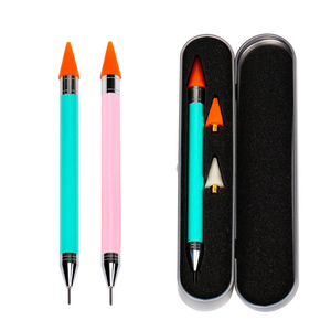 Pincel profesional de doble punta para decoración de <span class=keywords><strong>uñas</strong></span>, herramienta de pincel <span class=keywords><strong>con</strong></span> dos cabezales de crayón, <span class=keywords><strong>con</strong></span> mango acrílico y diamantes de imitación, novedad de <span class=keywords><strong>2022</strong></span> - Product Image 1