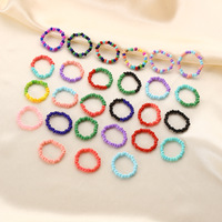 Kreisförmiger Ring im europäischen amerikanischen Stil Farbige Perle Gand-gewebter elastischer Seil Fingerring Personal isierter Schmuck für Frauen