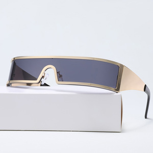 Rectangular Punk-Style Metal <b>Sunglasses</b> with UV400 Full Rim Lenses Futuristic Y2K Design for Unisex Fashion - Product Image 1
