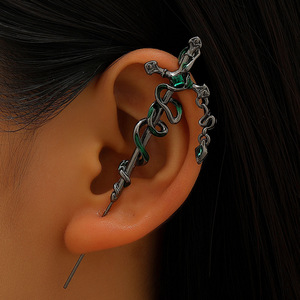 En gros, Boucles d'oreilles manchette serpent enveloppant style sombre, Boucles d'oreilles clous piercing punk exagérées, Bijoux d'oreille pendantes serpent vintage - Product Image 4