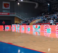 Panneau LED étanche RVB Taux de rafraîchissement élevé P5 Intérieur Extérieur Autour du stade Écran d'affichage publicitaire LED de basket-ball HD