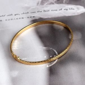 Xinfly Custom 18K Gold <b>Hammered</b> Fine <b>Bangle</b> Luxury Engagement Jewelry - Product Image 5