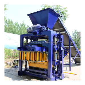 QT4-35 環境に優しいインターロッキング式手動レンガ製造機価格 最新粘土ブロック製造機とスタッカートロリー - Product Image 4