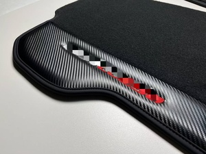 Tapis de sol en nylon personnalisés avec couleur et emblème pour Ferrari GTC4 Lusso T V8 V12, tapis de sol épaissis GT Auto - Product Image 3