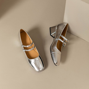Zapatos de Tacón Bajo con Correa y Logotipo Personalizado, de Moda, con MOQ Bajo, para Mujer, Estilo Chunky Loafers - Product Image 5