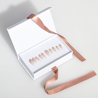 Boîtes d'Emballage Magnétiques en Papier de Luxe Faits Main pour Faux Ongles Vides en Gros avec Fermeture Ruban et Logo Personnalisé