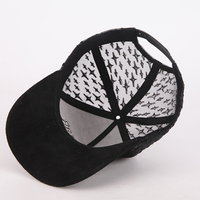 Gorra de Camionero Personalizada de Alta Calidad con Logos Completamente Bordados en Malla de Gamuza y Pedrería Brillante