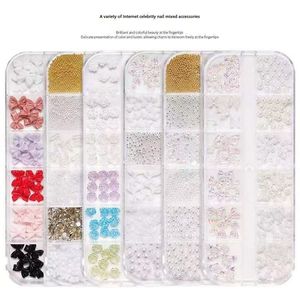 Boîte de 12 compartiments pour décorations d'ongles : Perles, rivets métalliques, breloques en forme de pétales, accessoires de manucure variés - Product Image 4