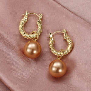 Orecchini a Cerchio Vintage Francesi Effetto Perla per Donne, Eleganti e Versatili Gioielli per Orecchie alla Moda - Product Image 1