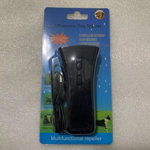 Repelente Ultrasónico para Perros de Doble Cabezal con Luces LED Dobles, Disuasivo y Ahuyentador de Perros para Exteriores, Hecho de Plástico - Product Image 6