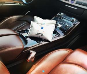 Sac de <span class=keywords><strong>d</strong></span>éshumidificateur réutilisable de gel de silice indiqué changeant de couleur pour l'intérieur de la voiture 235g 500g 1kg - Product Image 1