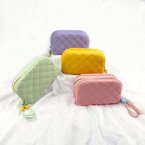 Monedero de Silicona Portátil Impermeable de Gran Capacidad, Bolsa para Monedas y Dulces con Cierre, Estuche de Maquillaje y Brochas a la Moda, Estilo Popular - Product Image 2
