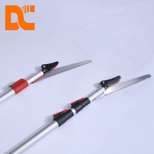 Cueilleur de fruits à long manche pratique, outil de jardin multifonctionnel en alliage antirouille pour la récolte des arbres hauts dans les vergers et fermes - Product Image 1