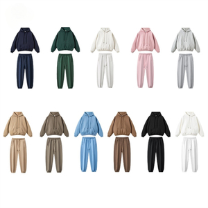 โรงงานผลิตเสื้อผ้าบุรุษ เสื้อกันหนาวกำมะหยี่หนานุ่มสำหรับฤดูใบไม้ร่วงและฤดูหนาว สไตล์อเมริกันแนวสตรีท ทรงหลวม - Product Image 5