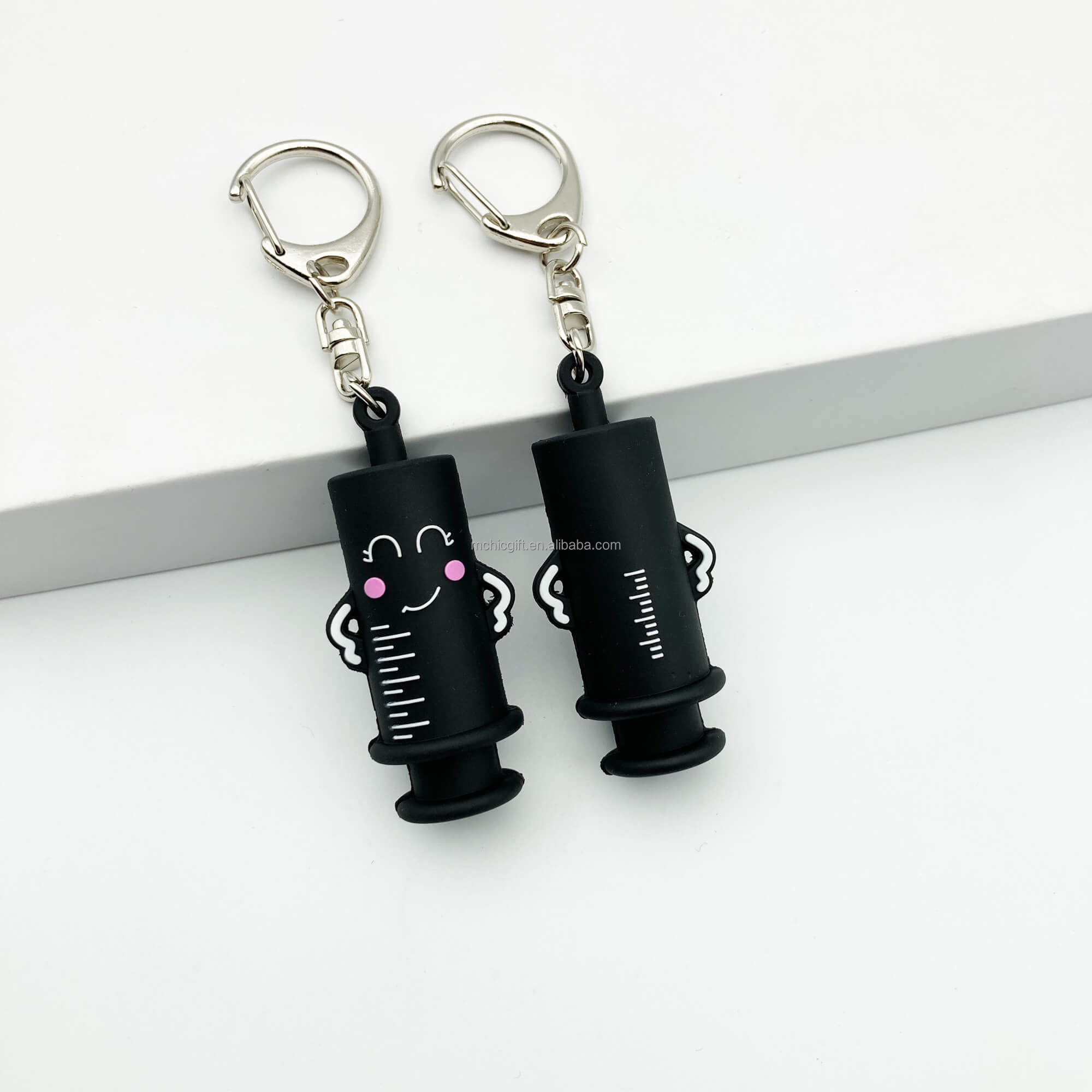 Aiguille noire avec crochet