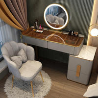 Table de maquillage moderne en bois massif de luxe léger avec miroir éclairé par LED et rangement pour chambre à coucher