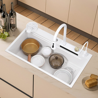 Grand évier de cuisine multifonctionnel en acier inoxydable 304 fait à la main sous l'évier de ferme cascade pluie simple bol blanc