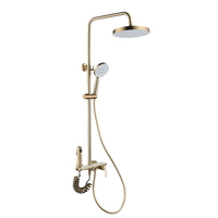 Ensemble de douche à jet de pluie au design moderne, mural pour hôtel