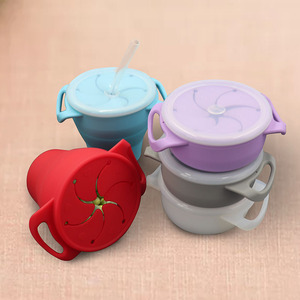 Vaso de Silicona Plegable para Bebés, Apto para Alimentos, con Tapa y Pajita - Product Image 5