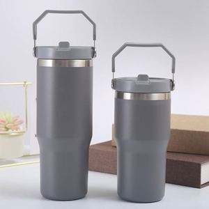 Gobelet de voyage en acier inoxydable avec poignée, 20 oz, double paroi isolée, pour les trajets quotidiens - Product Image 1