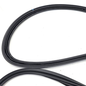 Joint d'étanchéité en caoutchouc durable pour hayon de <span class=keywords><strong>Toyota</strong></span> <span class=keywords><strong>Lite</strong></span> <span class=keywords><strong>Ace</strong></span> 1979-1985 Série M20, bande d'étanchéité étanche pour couvercle de coffre 67875-95706 - Product Image 4