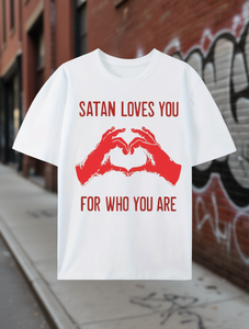 T-shirt a maniche corte con stampa a cuore a tema diavolo, unisex, taglie forti, stile americano, design con lettere graffiti, girocollo, in jersey di cotone - Product Image 2