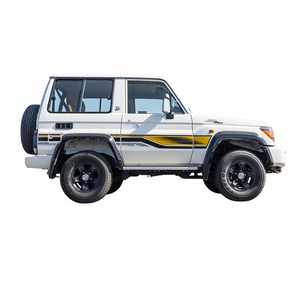 Land Cruiser LC71 Pickup 2023, 2.8L 4x4 Diesel, 6 Posti, Cerchi R18, Cambio Manuale, Euro VI, Luci Diurne a LED, Guida a Sinistra - Product Image 1