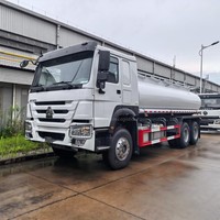 Nouveau Camion-citerne Sinotruk Euro 2 6x4 de 20 m³ à conduite à gauche, robuste, pour le transport de carburant, avec moteur Weichai, à vendre