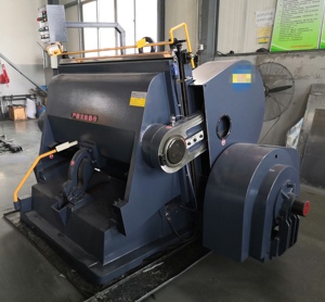 Máquina troqueladora de cartón semiautomática de <span class=keywords><strong>segunda</strong></span> <span class=keywords><strong>mano</strong></span> con buen estado - Product Image 3
